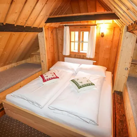 Weisse Wand Almen Chalet